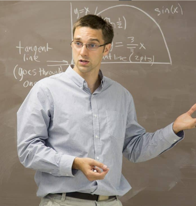 Portrait of Mark Panaggio ’09