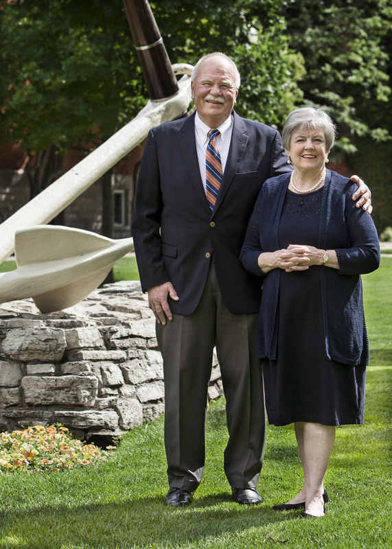 Photo of Dennis and Betty Voskuil