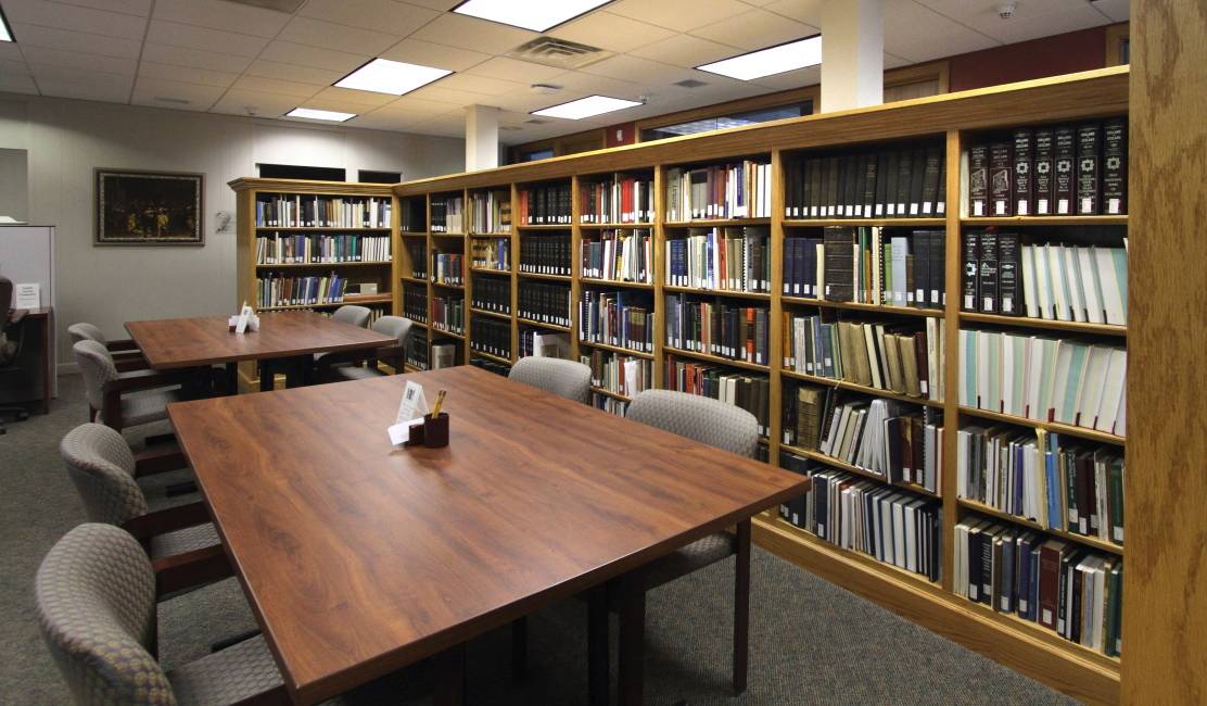 Bruins Library and Reading Room